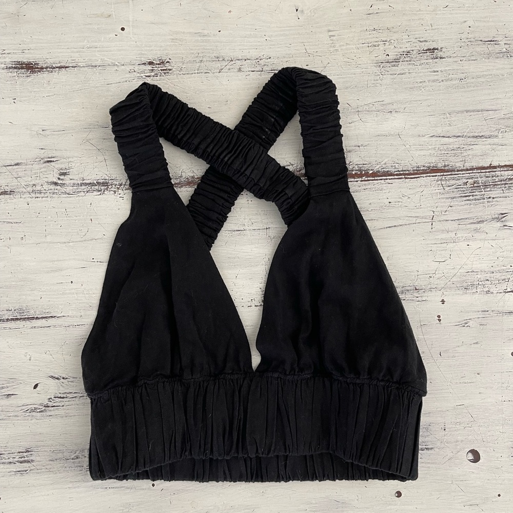 black abercrombie & fitch cross back halter top